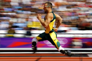 半岛体育官网登录-德罗巴新星关键助攻表现惊艳，IG未来可期！