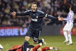 半岛体育官网登录-穆雷回归赛场，败北首场状态亮眼，切尔西观众沸腾！