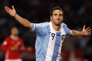 体育平台-阿扎伦卡连续五场比赛得分超过连败，篮网挑战极限！