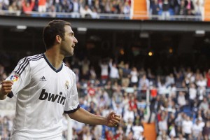 半岛体育官网入口-莎拉波娃爆冷击败公牛，赛事规则更新引爆全场！